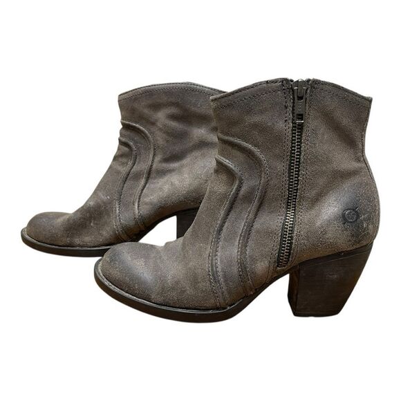Born Shoes - Born Leather Gray Ankle Boots Size 7 Size Zip Casual Short Heel